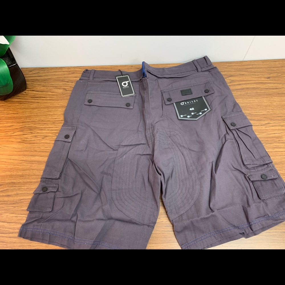 Shorts - Picture 2 of 4
